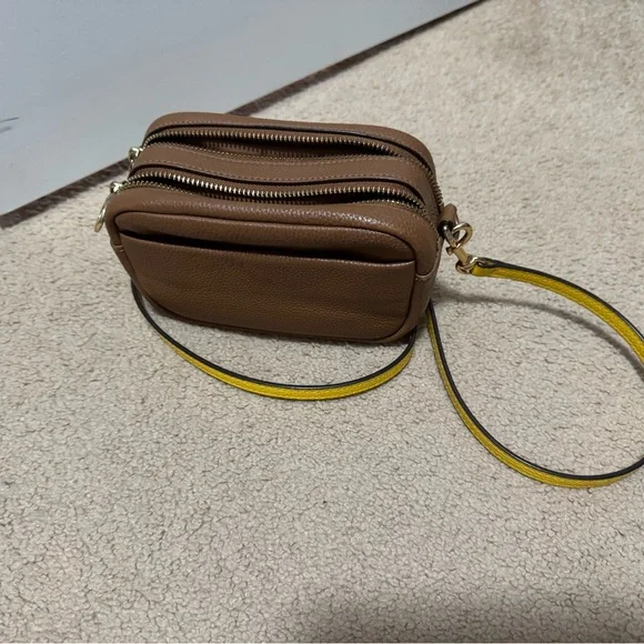 Tory Burch Brown Pebbled Leather Camera Bag– Excellent Condition - Picture 2 of 6